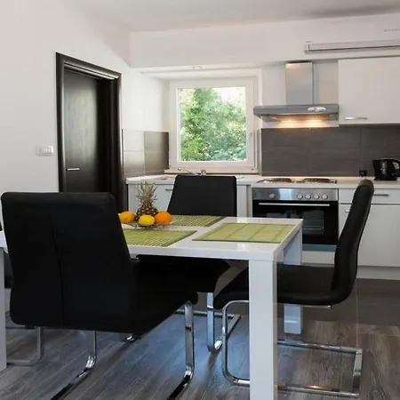 Mia - One Bedroom With Balcony Apartamento *
