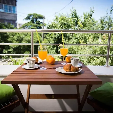 Mia - One Bedroom With Balcony Apartment
